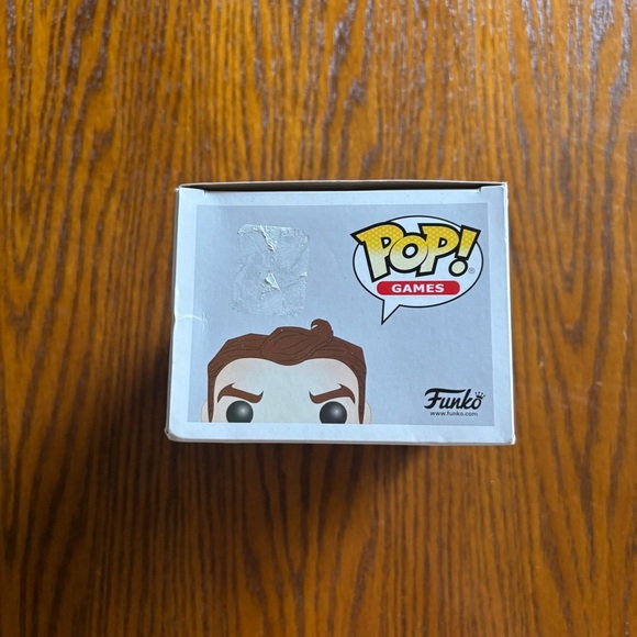 Hello Neighbor Black & White Barnes & Noble Exclusive Funko Pop Games 261 - Picture 2 of 6